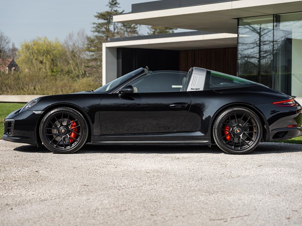 PORSCHE 991.2 TARGA 4 GTS